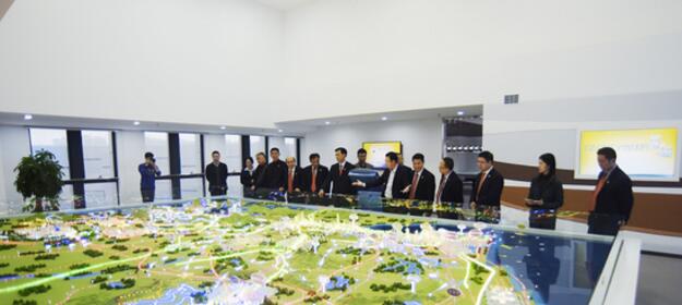  �����г��̻���ľ�Ļ᳤һ��ݰ����˾����